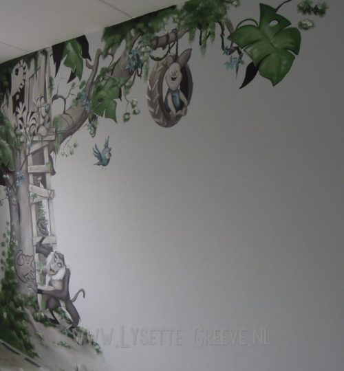 Tijgertje, Rafi, knorretje, boomhut muurschildering door Lysette Greeve